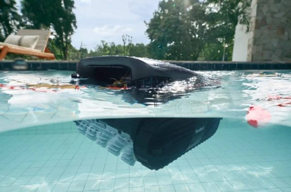 派生资本 王兴，投了个泳池机器人